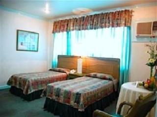 Villa Margarita Hotel Davao Екстер'єр фото