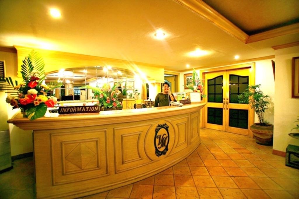 Villa Margarita Hotel Davao Екстер'єр фото